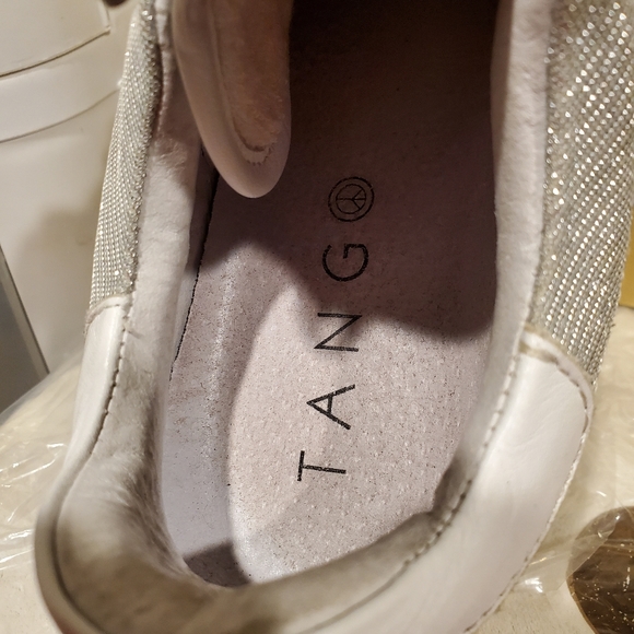 Used sneakers Tango size 7 - Picture 3 of 4